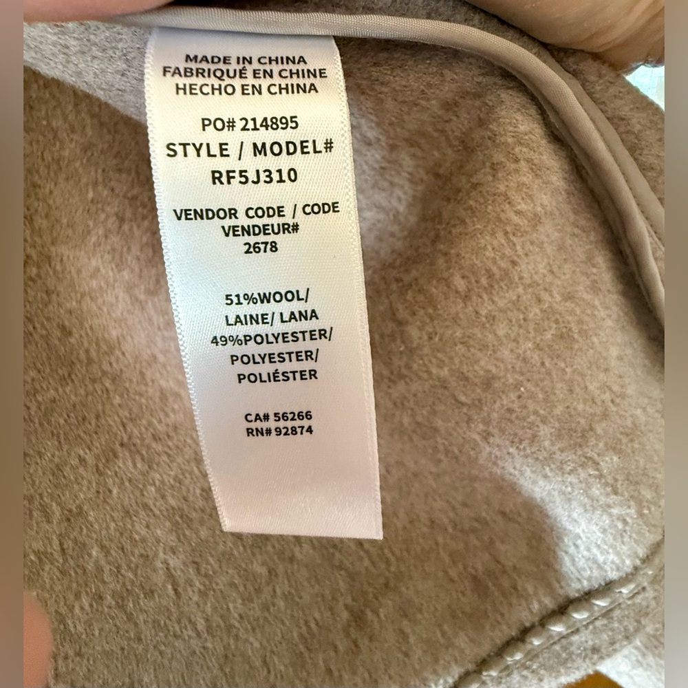 NWT Size M Ingrid Jacket by Splendid - Picture 9 of 10